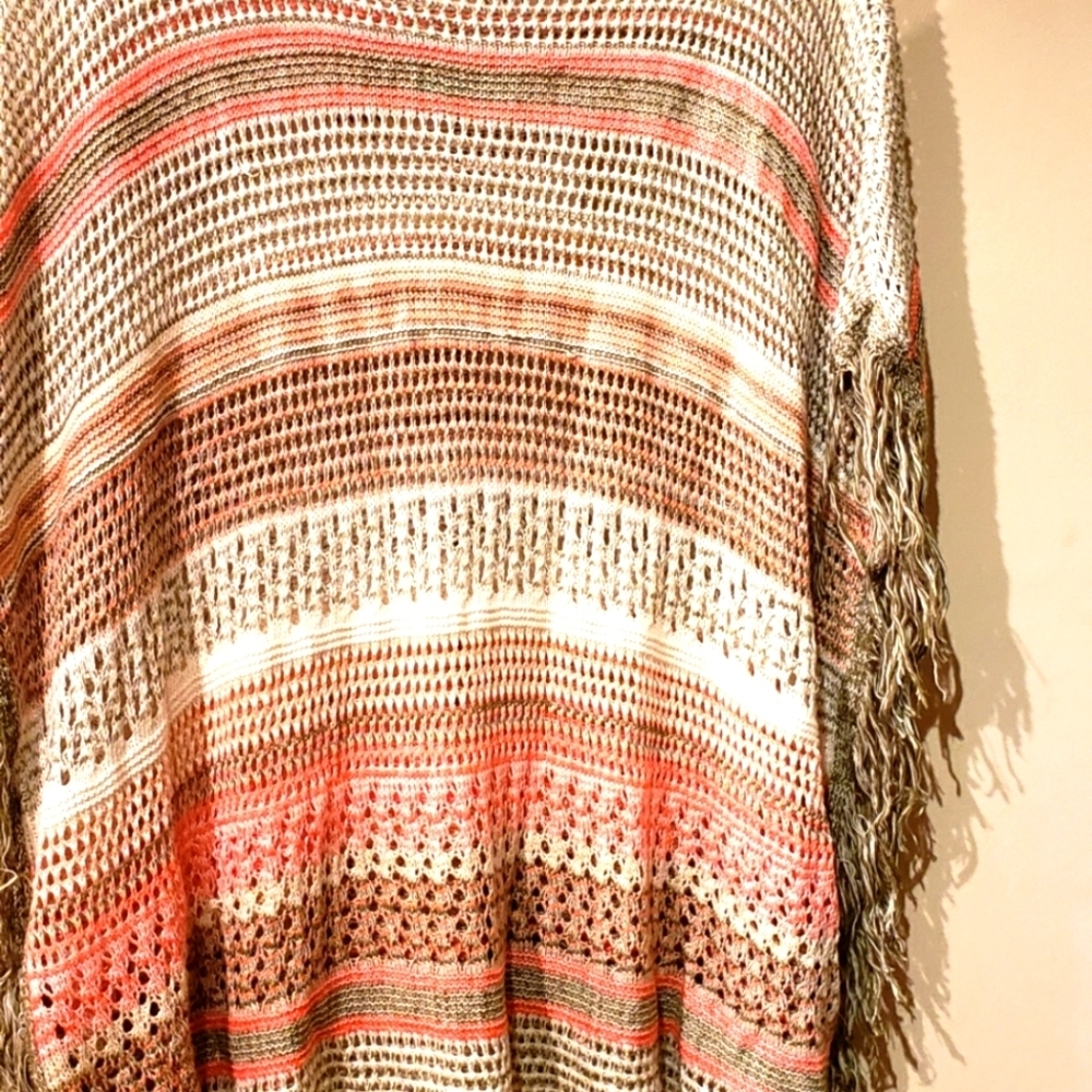 Staylish OPEN STITCH Pullover Poncho - Picture 2 of 7